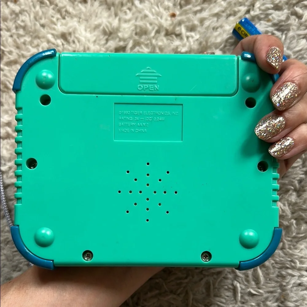 Disney Tail Spin 1990 Handheld Video Game